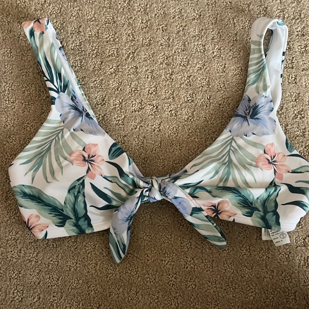 Hollister Swim top